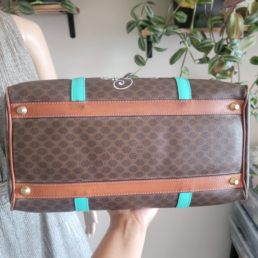 Firm✅️ Authentic Vintage Celine Handbag - Picture 8 of 17